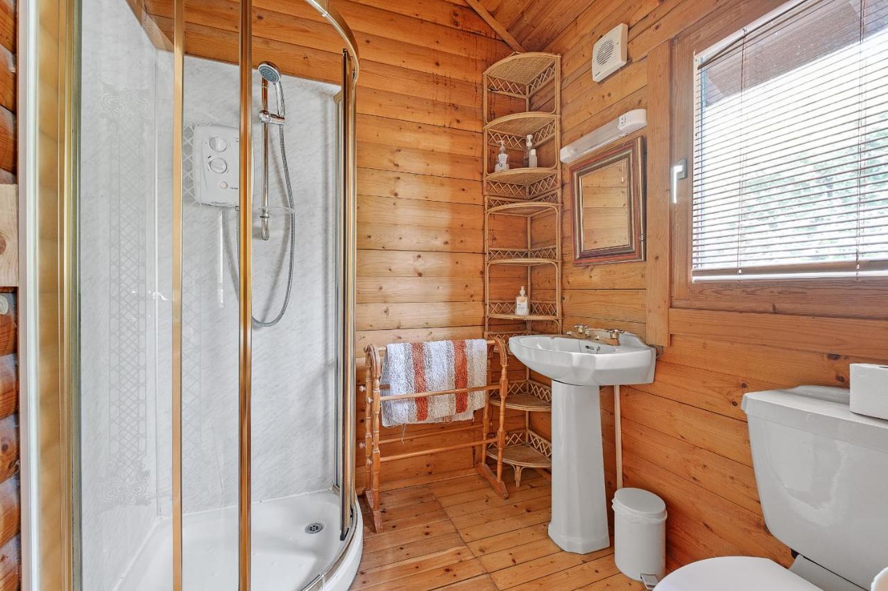 Вилла Finest Retreats - The Logs Форт-Уильям Экстерьер фото