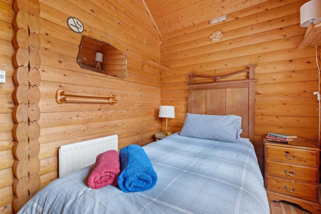 Вилла Finest Retreats - The Logs Форт-Уильям Экстерьер фото
